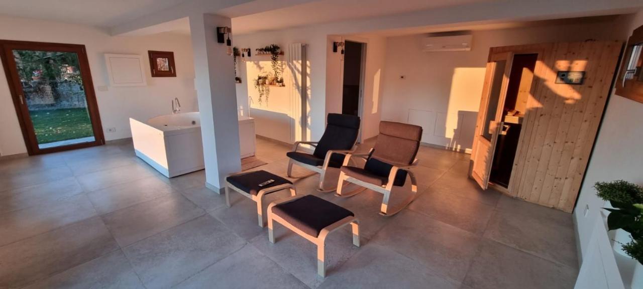 Chalet Sophie - Luxury Chalet Roletto Екстер'єр фото