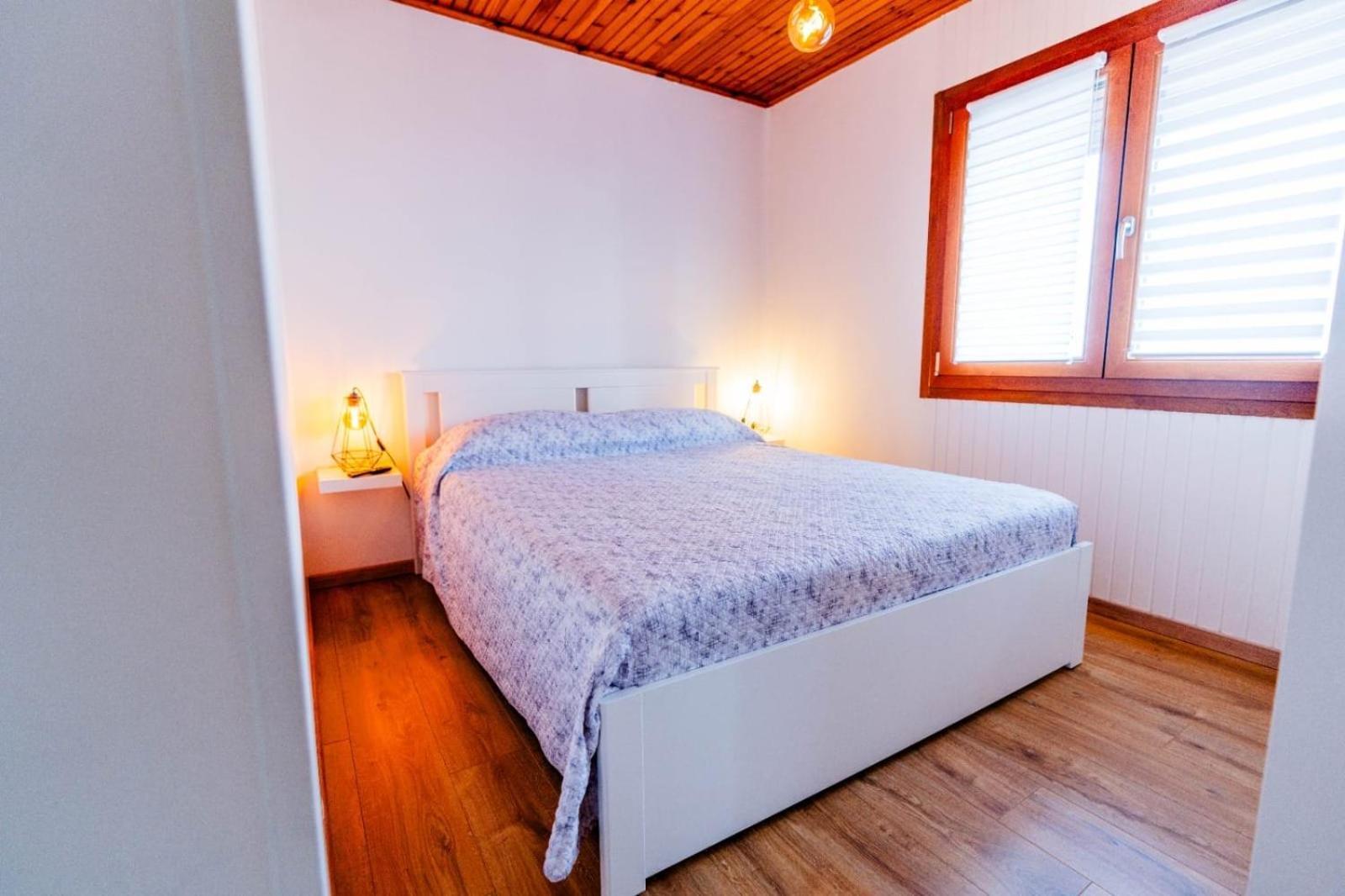 Chalet Sophie - Luxury Chalet Roletto Екстер'єр фото